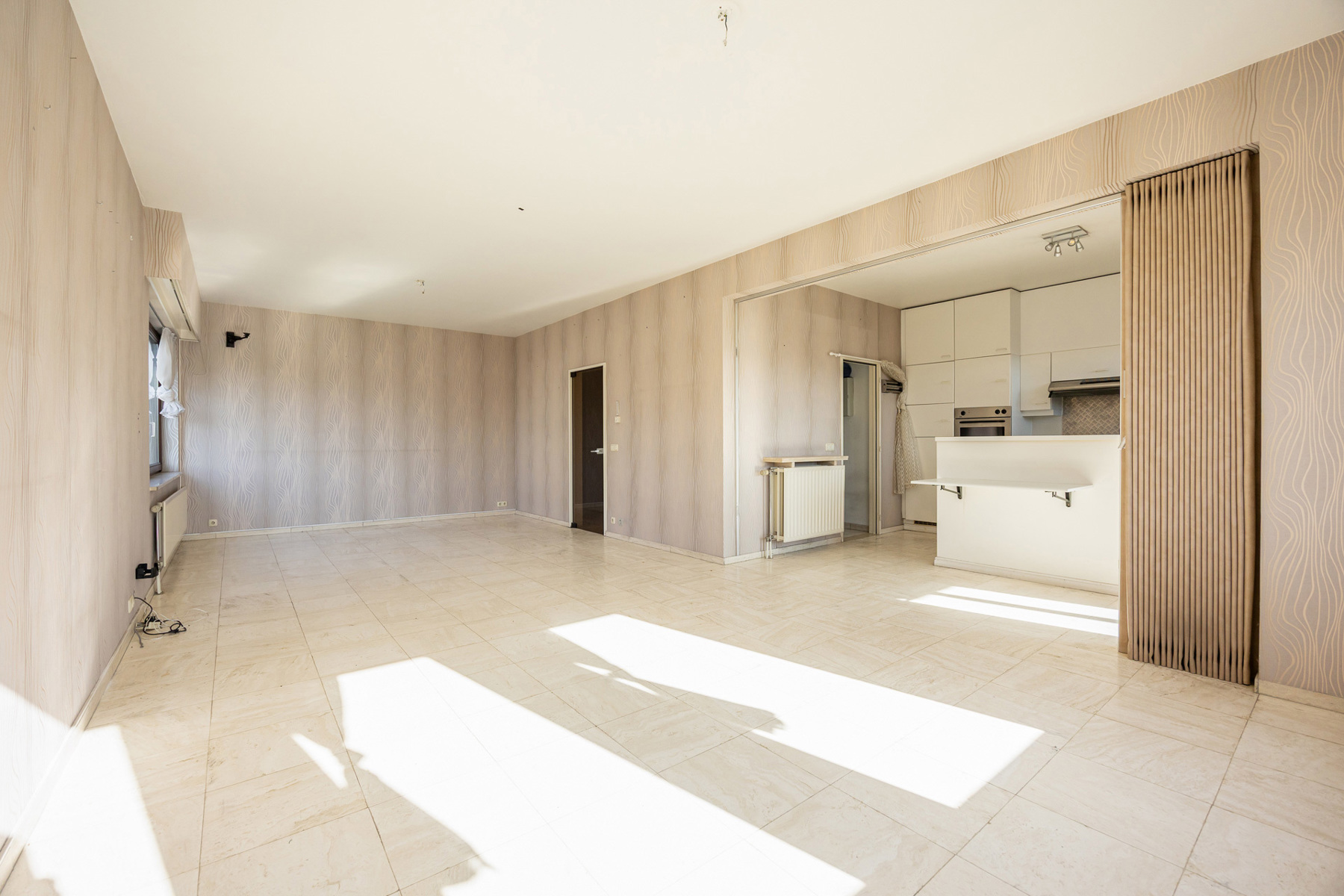 Ruim 2-slaapkamerappartement met lift, 2 terrassen en garage. - foto 5