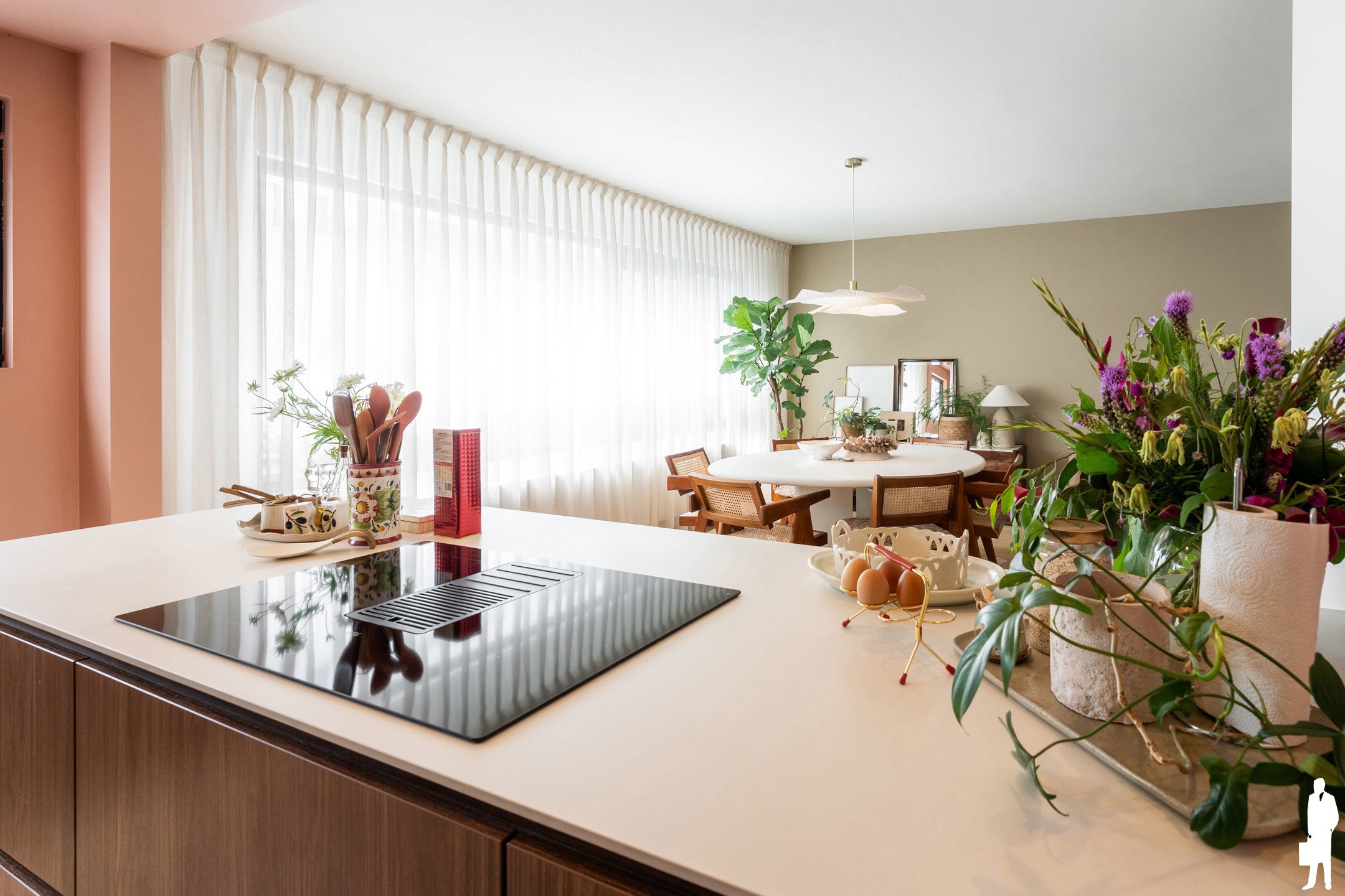 Gerenoveerd appartement met 2 slpks, tuin en autostaanplaats - foto 5