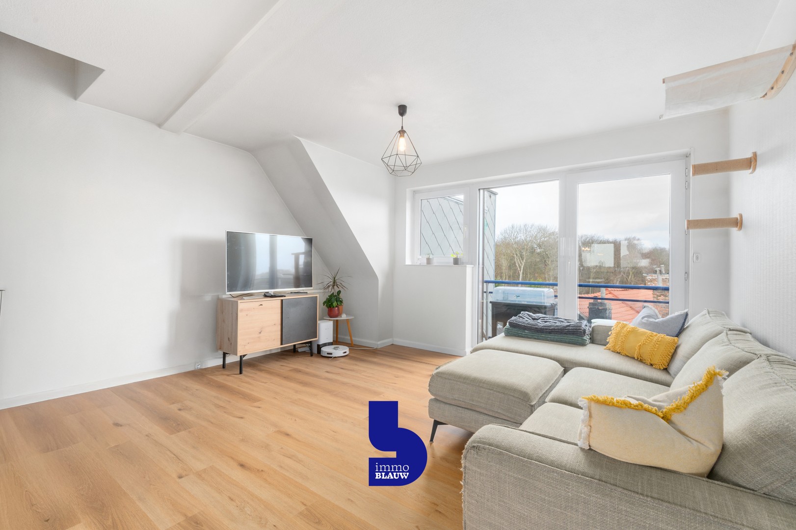 Instapklaar appartement met 2 terrassen nabij het Maria Hendrikapark in Oostende - foto 1