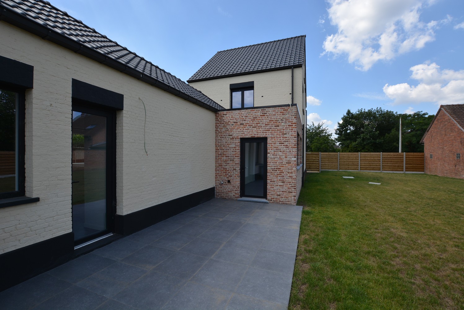 Gerenoveerde gezinswoning op perceel van 835 m² - foto 4