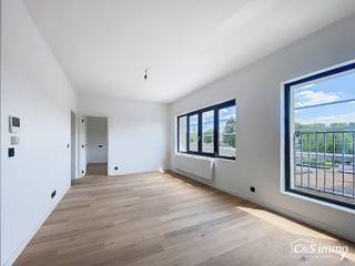 Stap binnen in dit smaakvol afgewerkte appartement, gelegen in een klassevol gerenoveerd gebouw op wandelafstand van het centrum van Edegem.De...