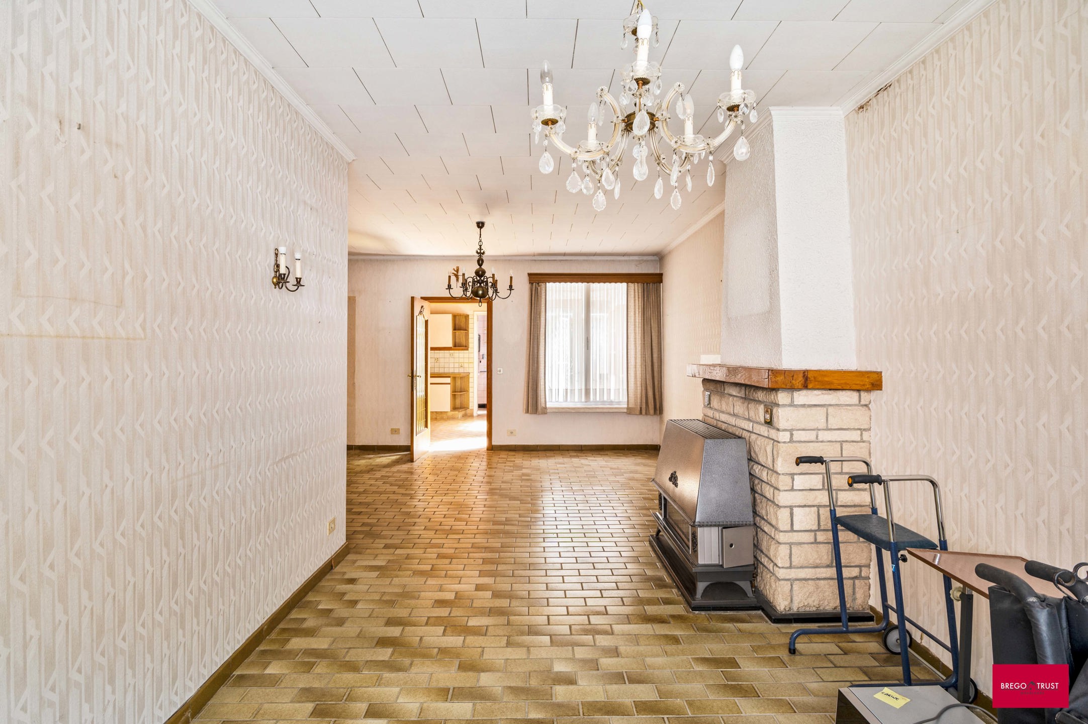 Te renoveren rijwoning met ruime tuin in Turnhout - foto 4