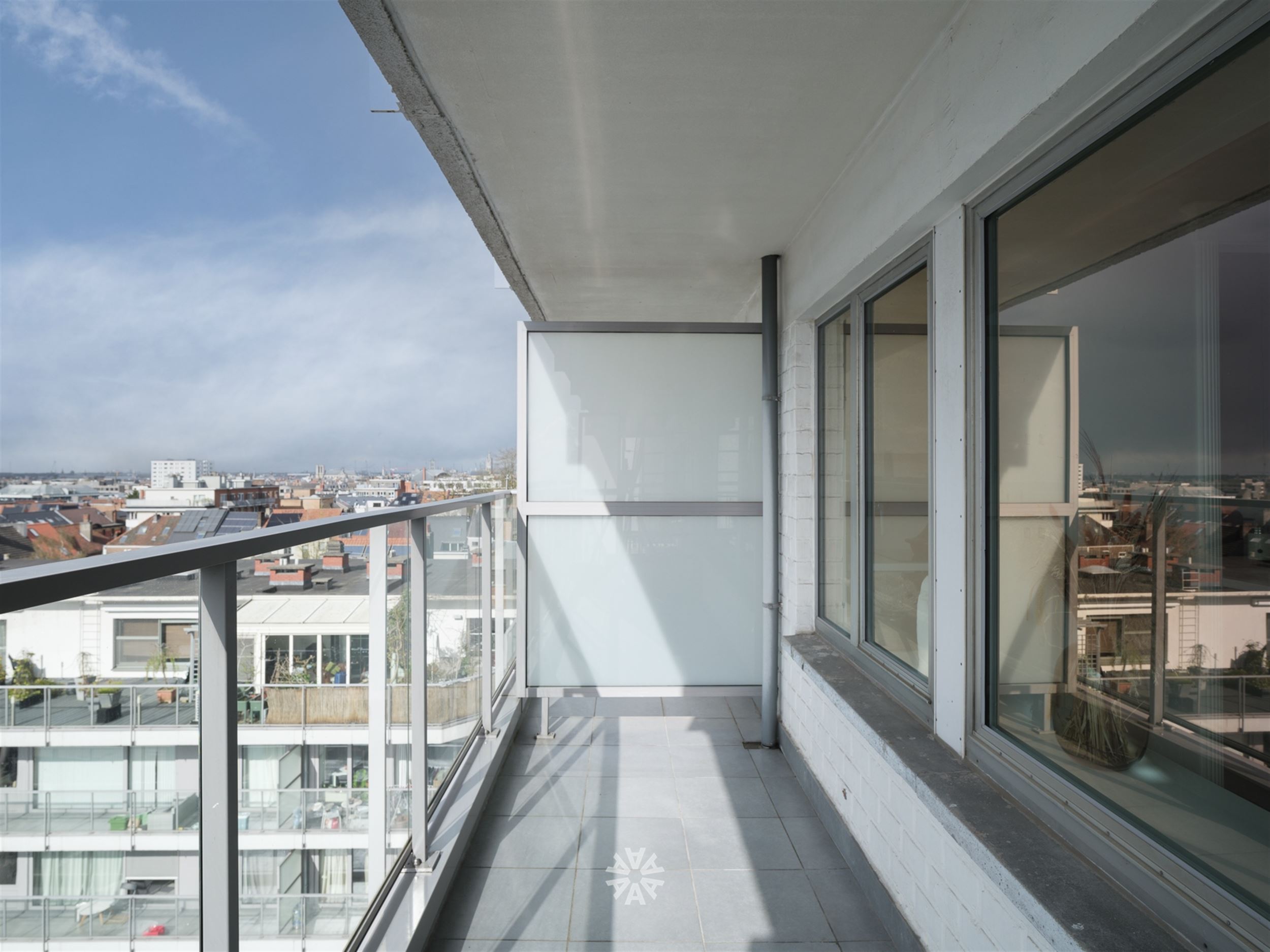 GHENT, Floraliënlaan - Renovated luxury studio - photo 4