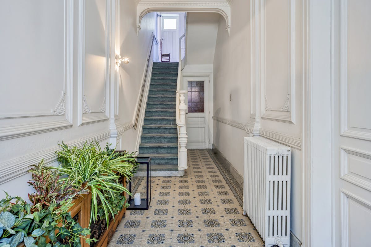 Ruim authentiek en te renoveren herenhuis in Terhagen - foto 5