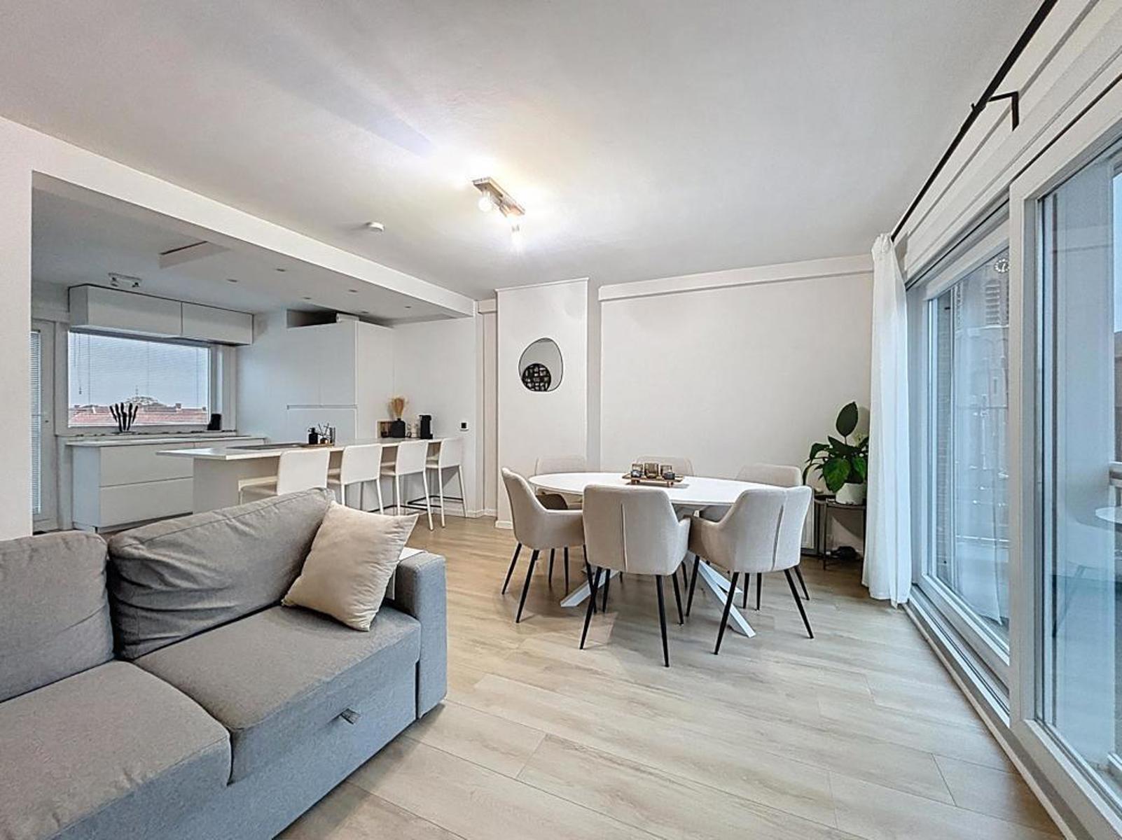 Centraal gelegen appartement met 2 grote terrassen - foto 2