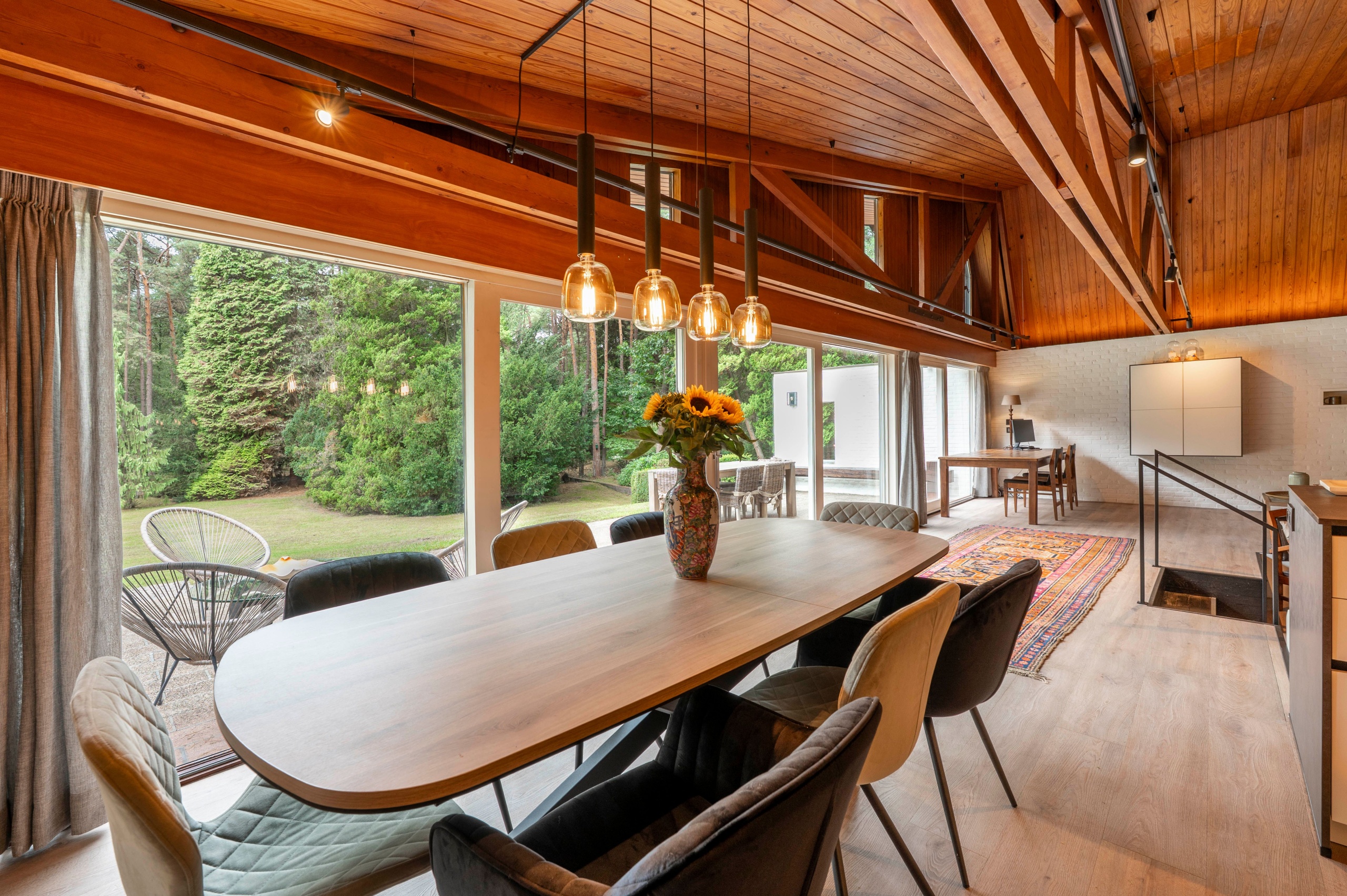 Architecturale sixtieswoning in volledige privacy en uniek natuurlandschap! - foto 5