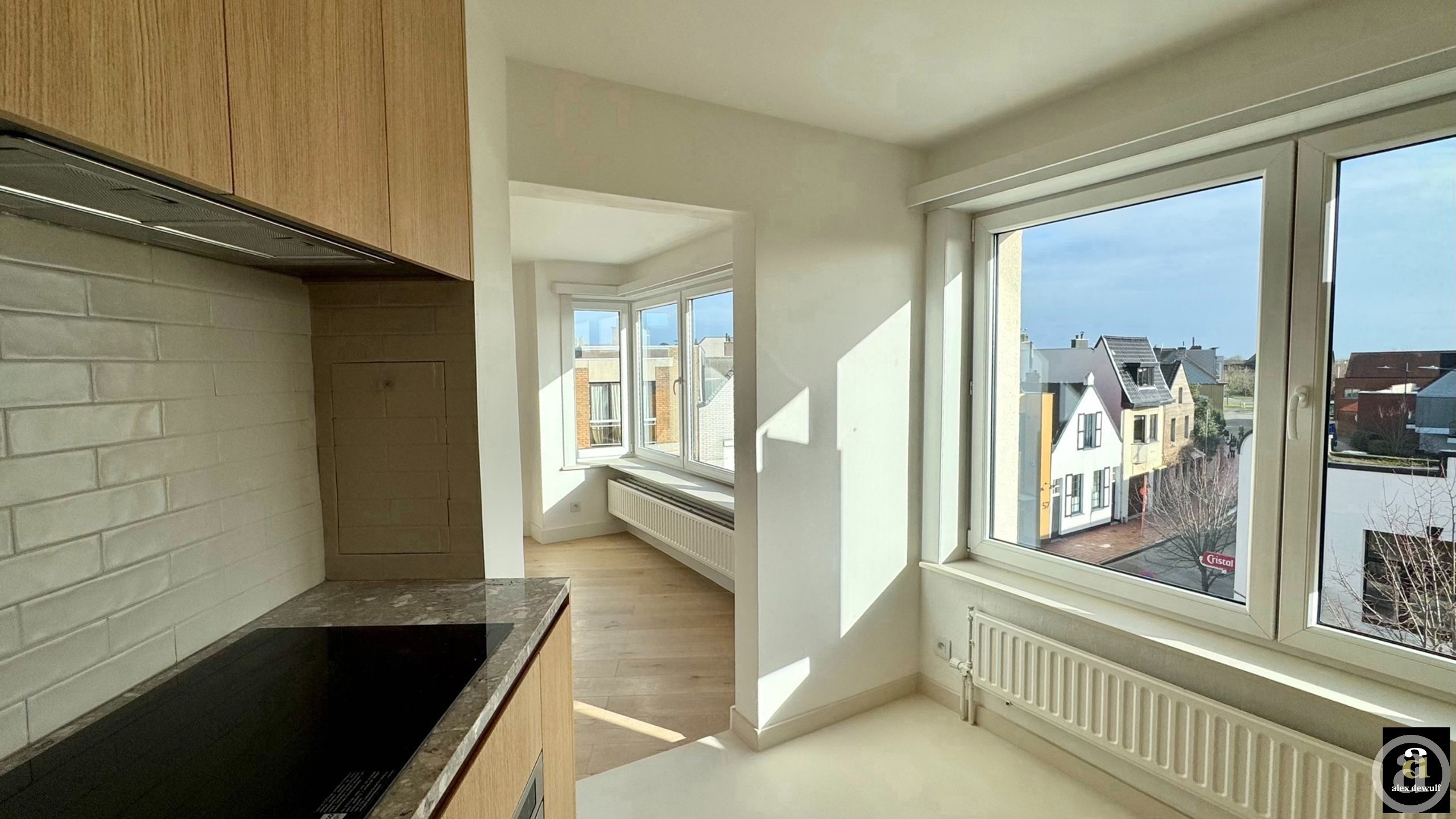 Gerenoveerd hoekappartement met 2 volwaardige slaapkamers, vlakbij het centrum van Knokke. - foto 5