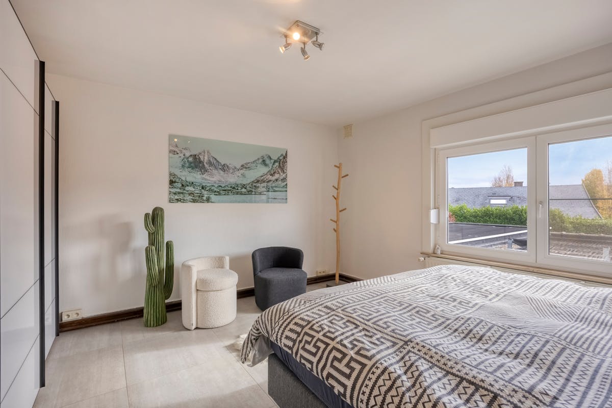 Unieke opbrengsteigendom op toplocatie in Zomergem - foto 5