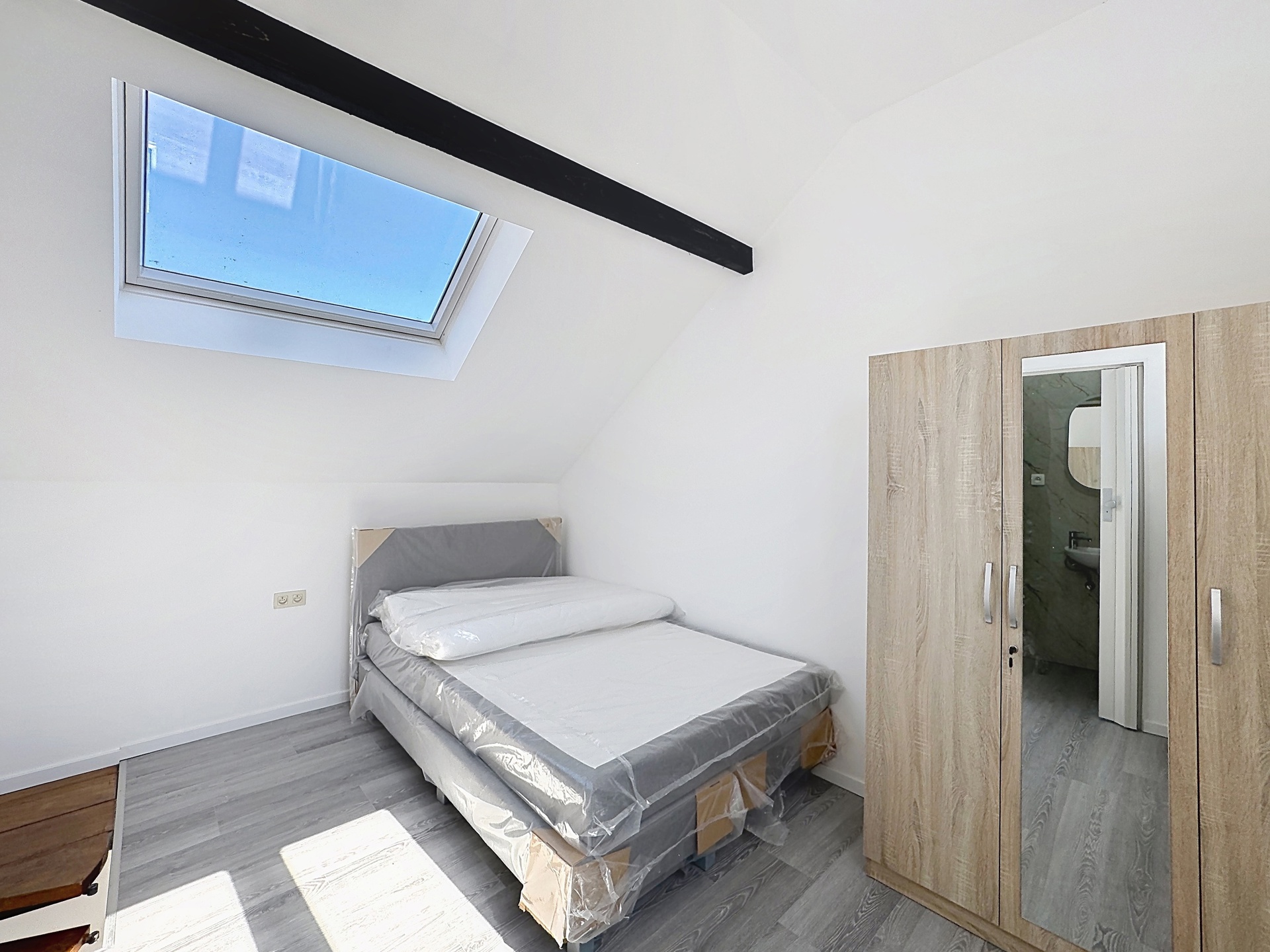 Appartement te huur in Elsene met 1 slaapkamer - foto 4