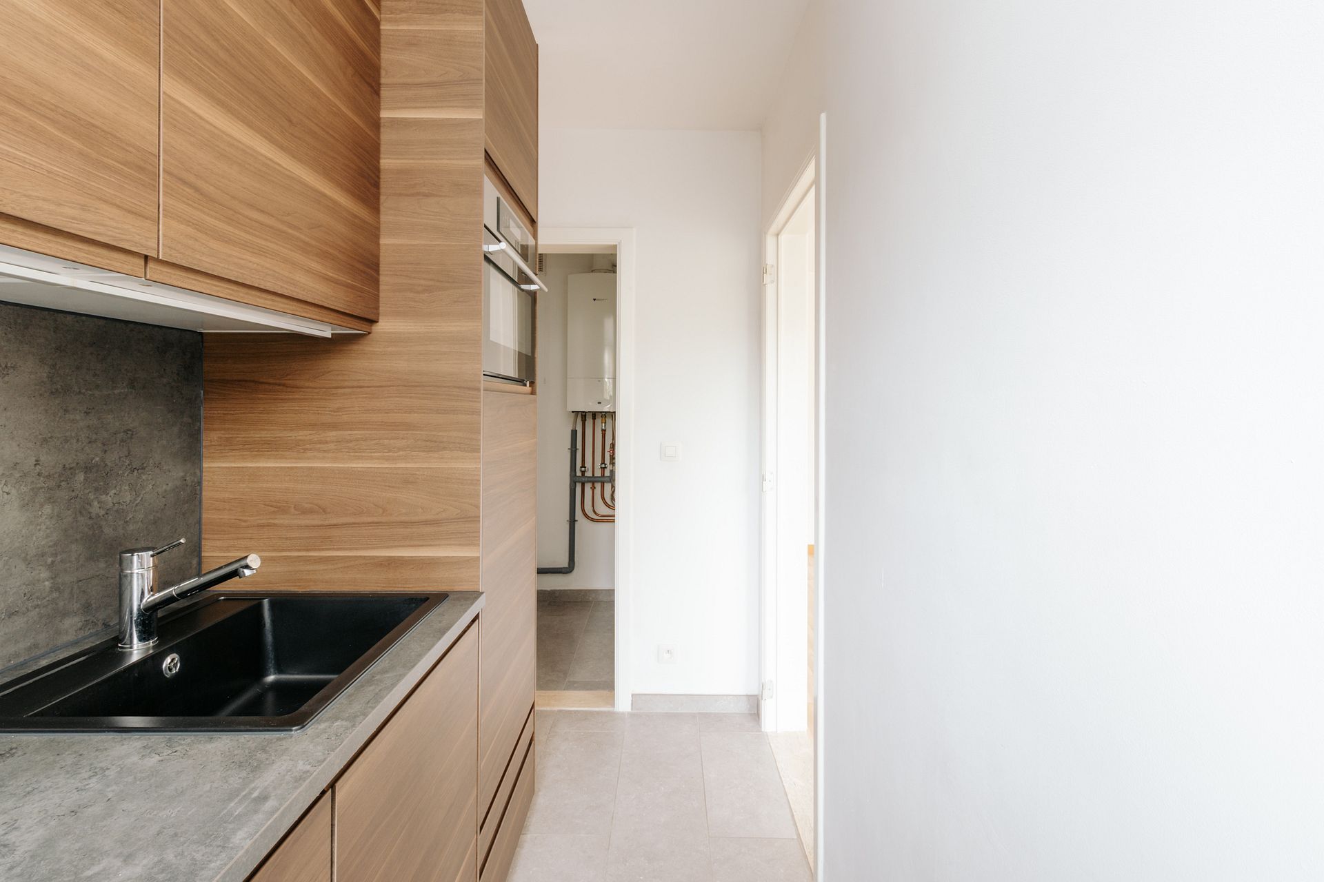 Gerenoveerd appartement met 2 slaapkamers in Edegem - foto 4