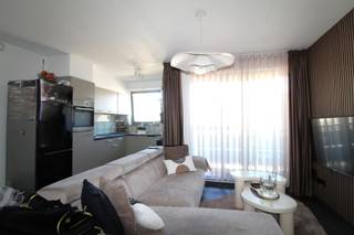 <div>
<div>
<div>
<div>
<div>
<p>Een gezellig appartement met een (bruto) oppervlakte van 66,50 m², voorzien van volgende indeling;</p>
<ul>
<li>leefruimte met open keuken, en toegang tot het balkon</li>
<li>apart toilet</li>
<li>berging/technische ruimte</li>
<li>2 slaapkamers ( 11.65m² en 6.50m²)</li>
<li>badkamer met inloopdouche, lavabo en aansluiting wasmachine</li>
</ul>
<p>Ruime private kelderberging</p>
<p>Buiten parkeerplaats achter het gebouw</p>
<p>gemeenschappelijke fietsen-/vuilnisberging</p>
<p></p>
<p>VERHUURD</p>
<p>Het appartement wordt inmiddels 6 jaar verhuurd aan stabiele huurders.</p>
<p>Een investeerder heeft op deze manier direct huurinkomsten vanaf akte.</p>
</div>
</div>
</div>
</div>
</div>
<aside>
<div>
<div>
<div>
<div></div>
</div>
</div>
</div>
</aside>