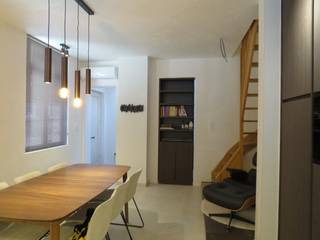 Deze charmante woning bevindt zich in het hart van Lier, op wandelafstand van het gezellige Zimmerplein. Achter de authentieke buitenkant...