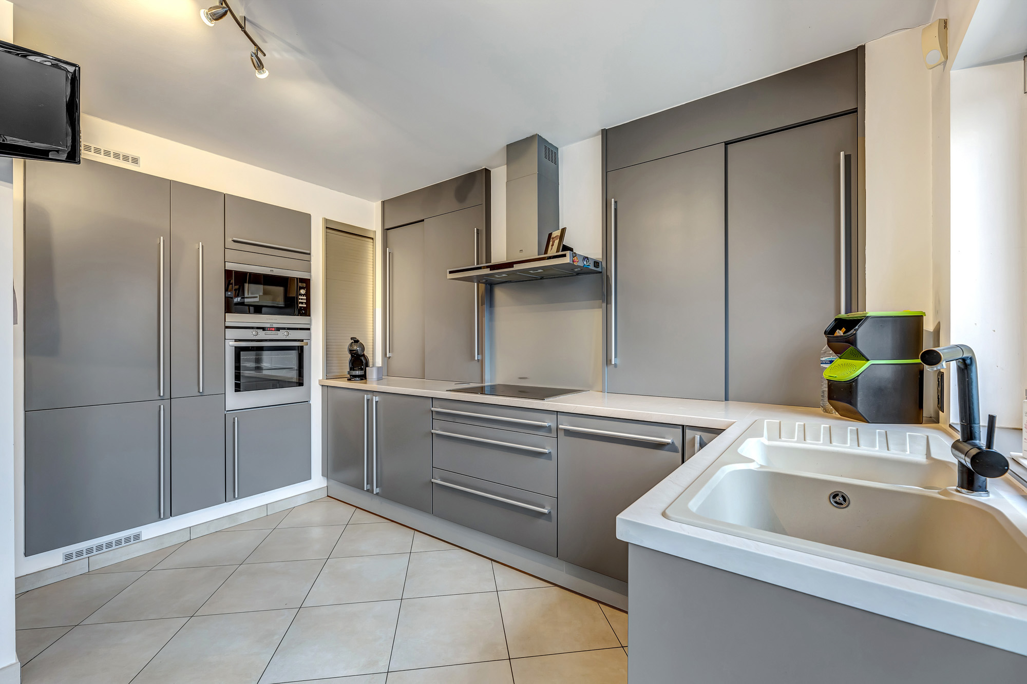 Woonst met 4 slpks en verwarmd zwembad in Erembodegem - foto 5