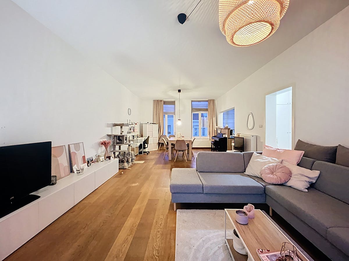 Ruim appartement met terras te huur in Kortrijk - foto 3