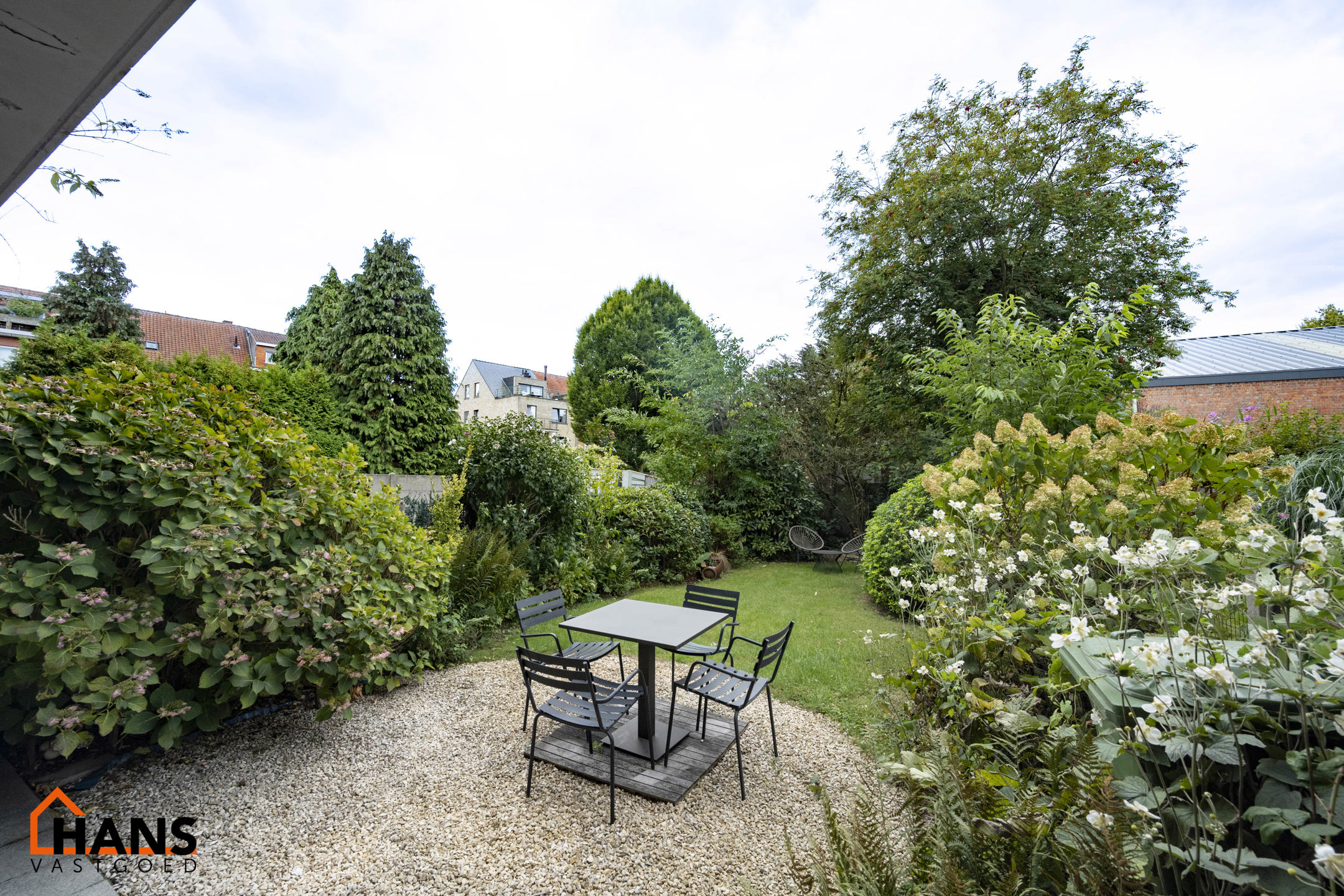 Apartment for sale in Antwerp with 2 bedrooms - photo 2