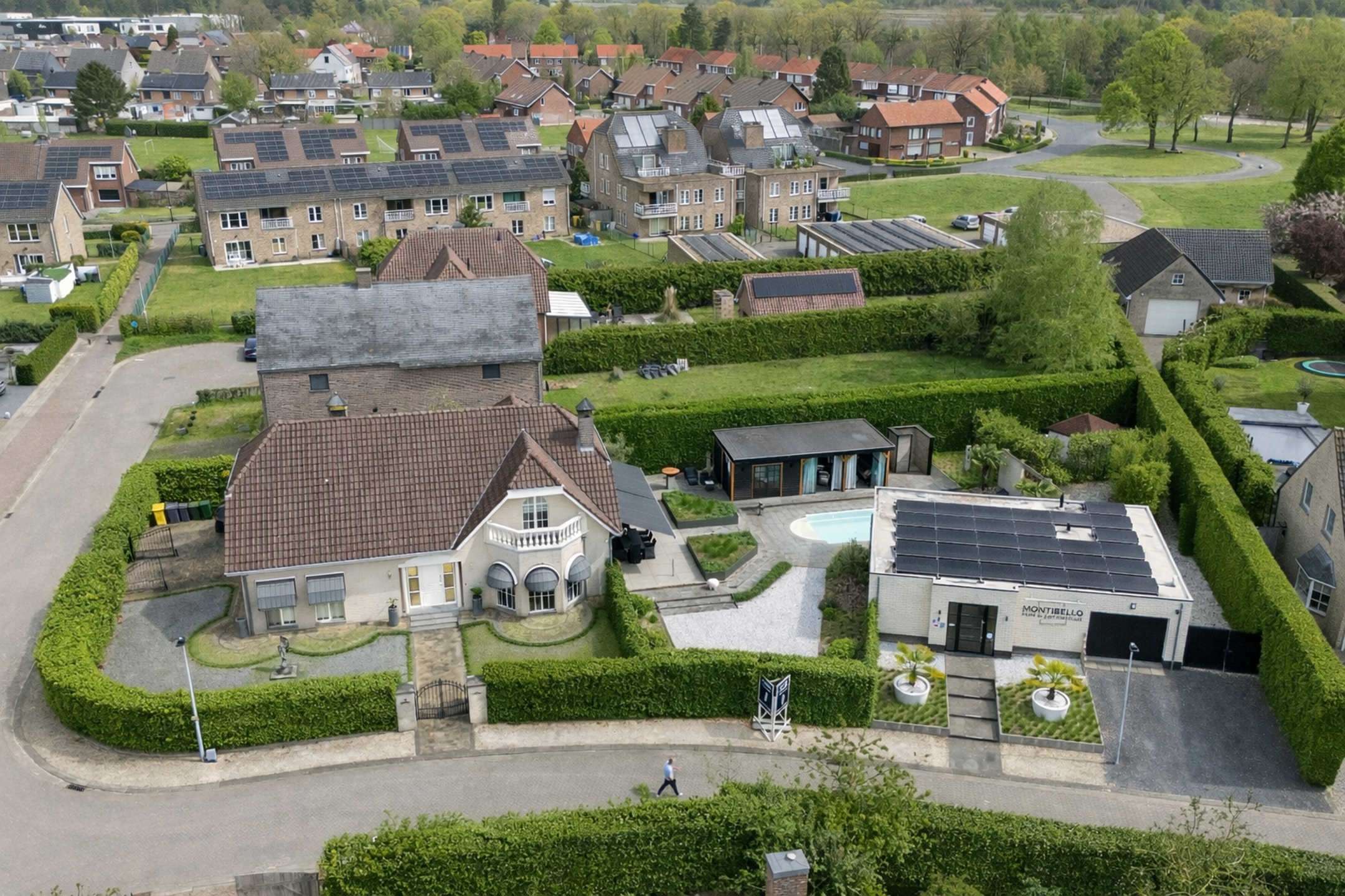 Exclusieve villa met gastenverblijf en zwembad op de grens in Weelde - foto 1