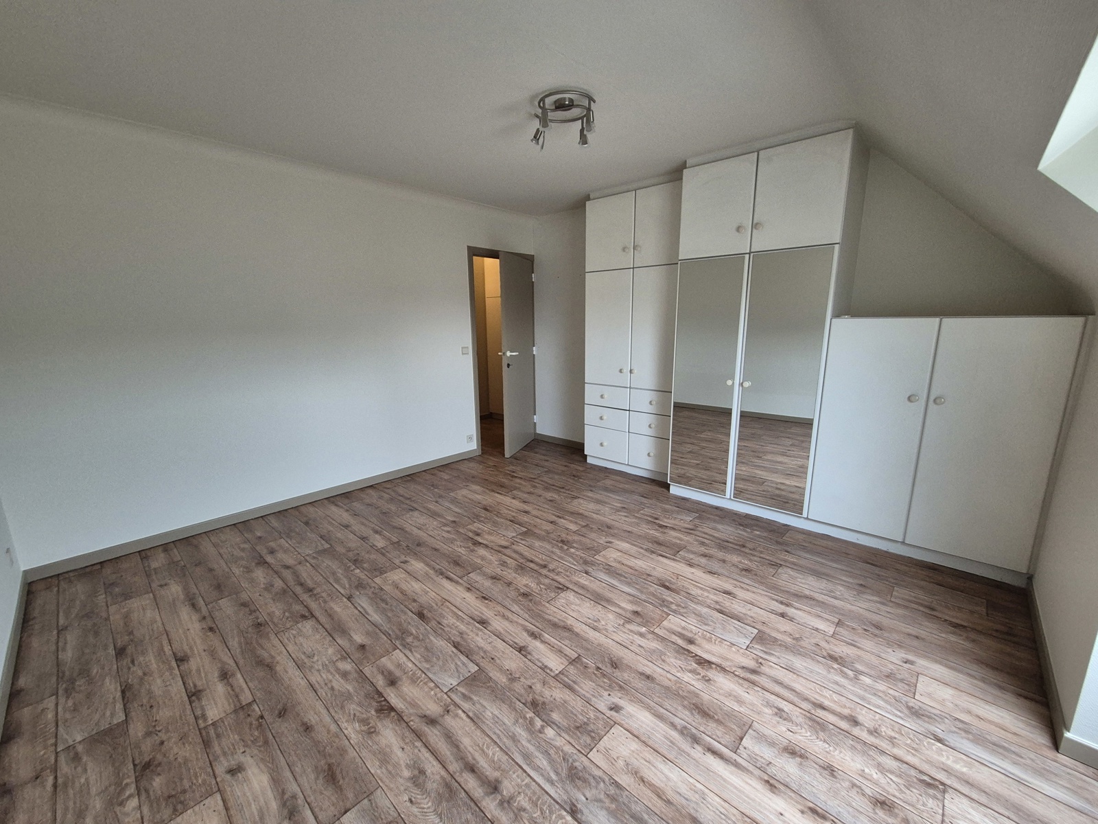 Gezellige duplex op de markt van Tessenderlo - foto 5