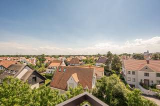 Magnifique appartement avec des finitions haut de gammes, terrasse spacieuse et offrant une vue imprenable sur le Zoute.Situé dans un quartier...