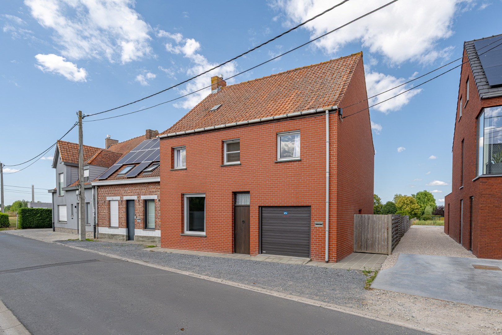 Open woning op een groot perceel in Moorslede-centrum - foto 1