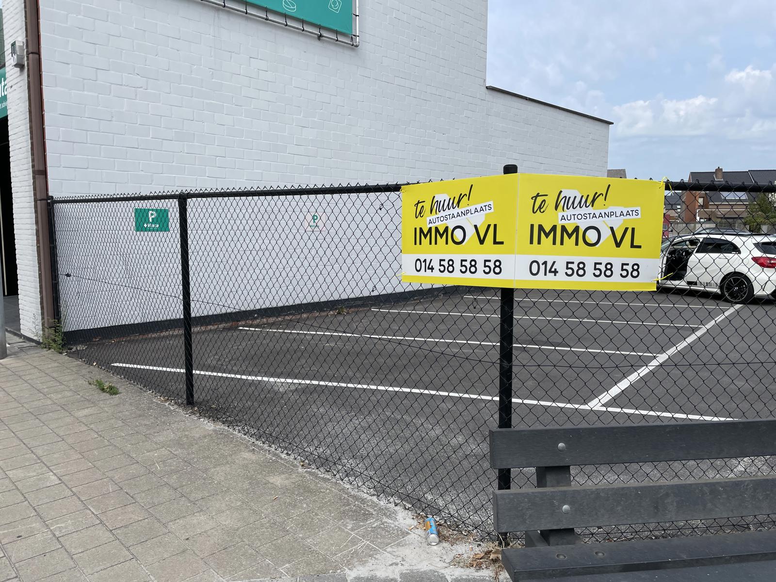 Autostaanplaats in het centrum van Geel - foto 2