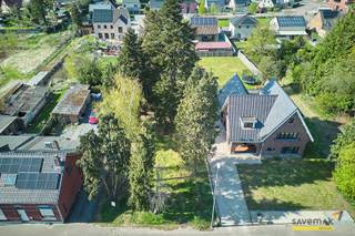 Venez découvrir ce terrain dans la charmante ville de Kerkhoven Avec une superficie de 9aren 40, vous pouvez aller dans de nombreuses directions pour...