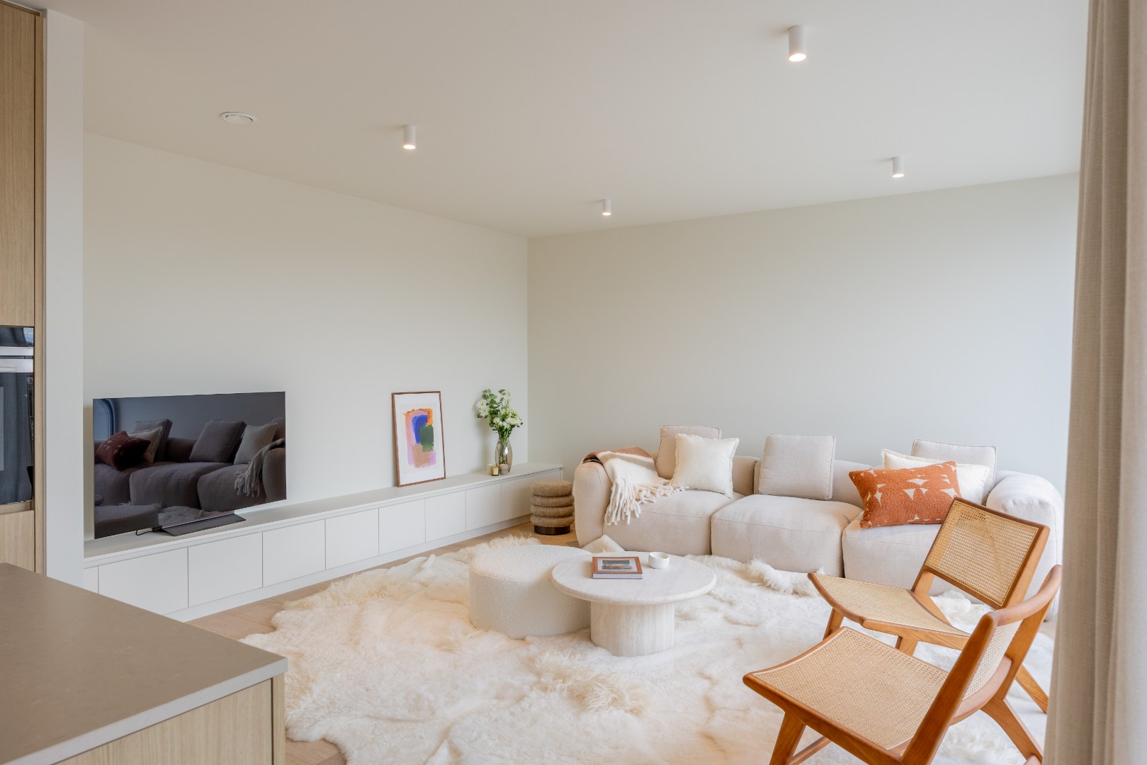 Centraal gelegen 2-slaapkamerappartement met zolderruimte in nieuwbouwresidentie op wandelafstand van de zee - foto 4