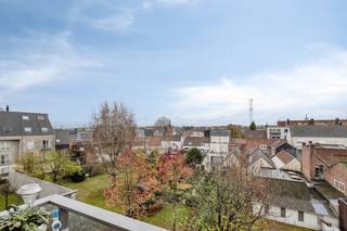 Dit recent appartement (2020) is gelegen op de derde verdieping (geen dakappartement) van een kleinschalige residentie in het centrum van...