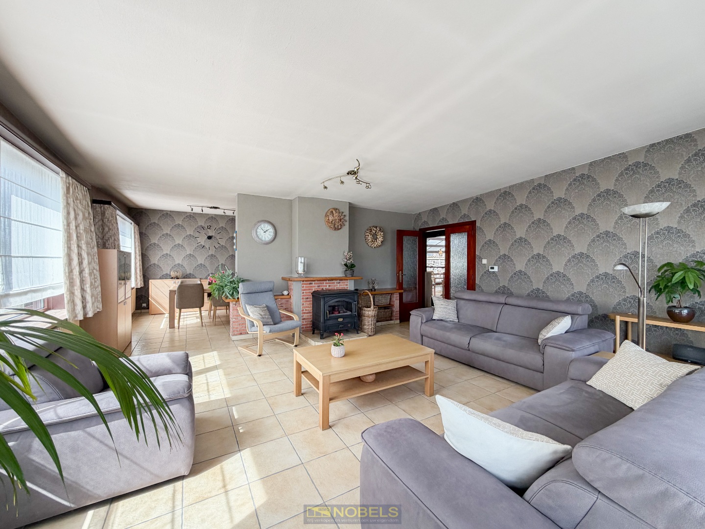 Te koop, Veelzijdige en uiterst ruime open bebouwing op gunstige ligging te Brakel! - photo 4