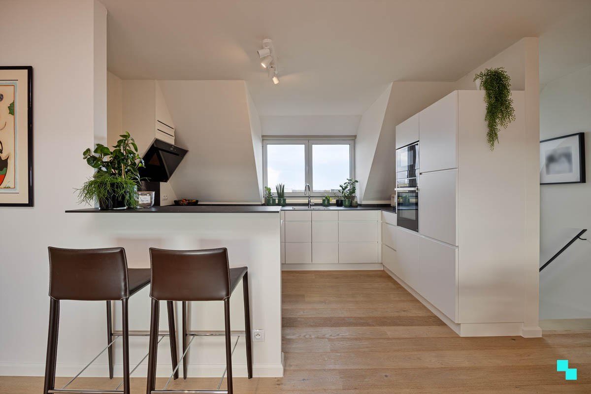 Kwalitatief afgewerkt duplex appartement in hartje Lichtervelde - foto 5