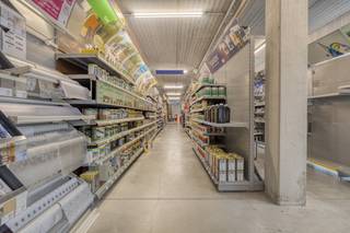 Ruim handelspand van 1.830 m² op absolute toplocatie in Puurs-Sint-AmandsOp de drukke en recent heraangelegde Robert Verbelenstraat, waar nagenoeg...