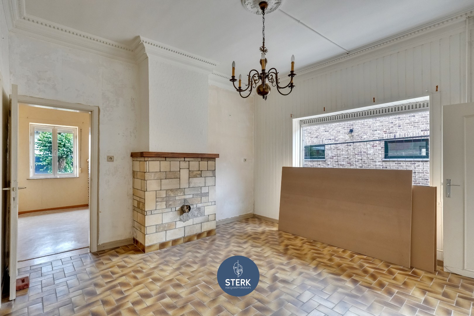 TE RENOVEREN HOEVE MET UITZONDERLIJKE BIJGEBOUWEN OP EEN RUIM PERCEEL ! - foto 5
