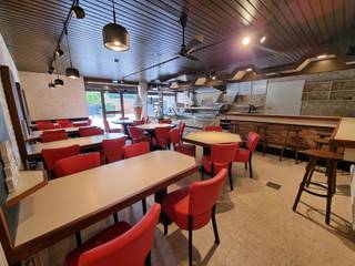 Over te nemen : handelsfonds van frituur Den Tweeling.Opgelet : het gebouw is niet te koop, de handelszaak is over te nemen.In het toeristische...