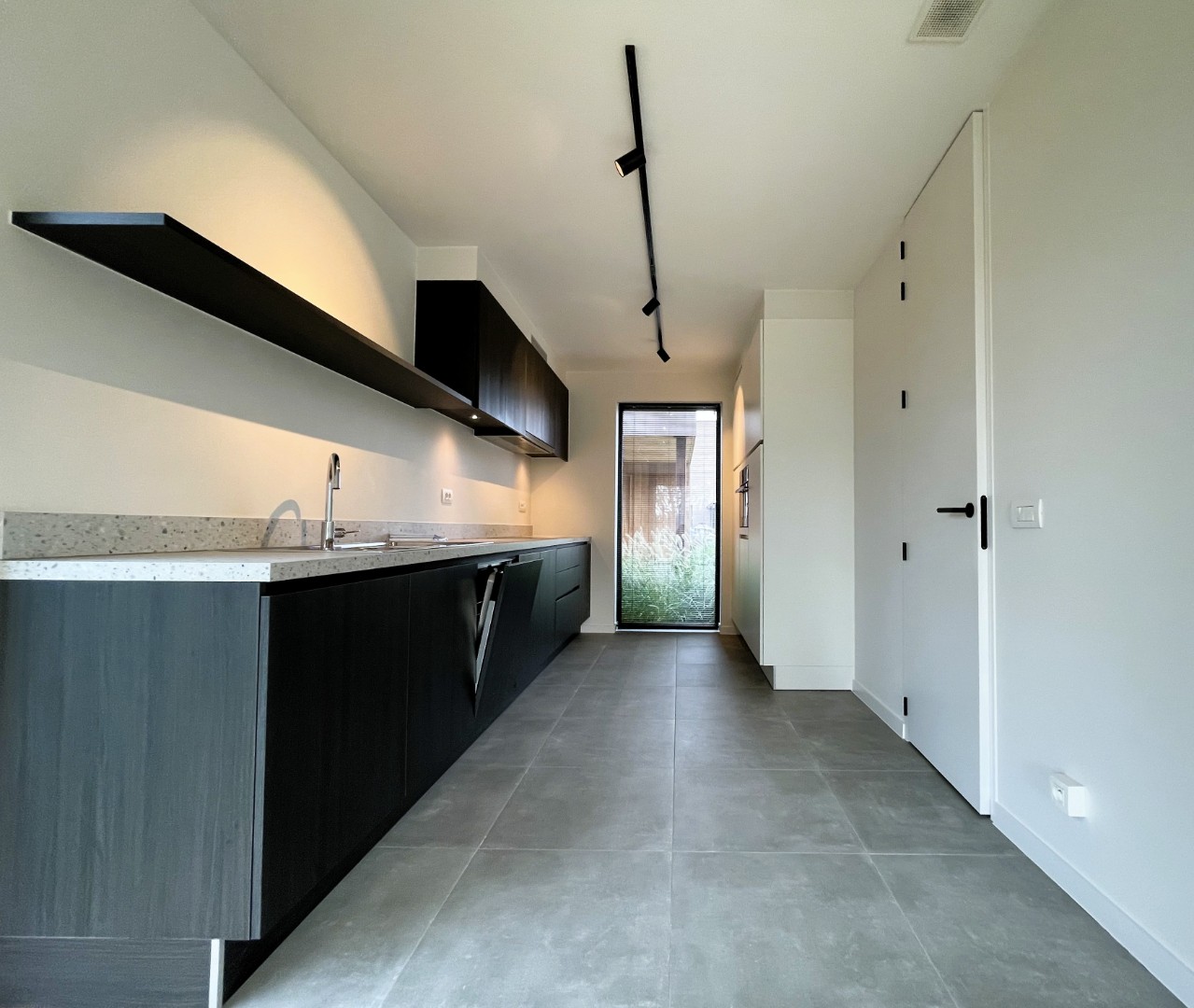 Energiezuinige, nieuwbouw villa te huur te Roeselare - photo 5