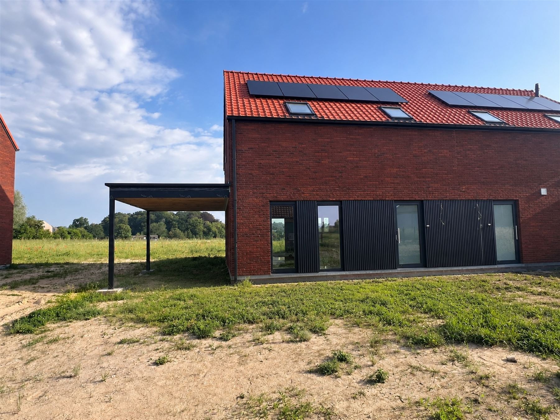 Maison - photo 1