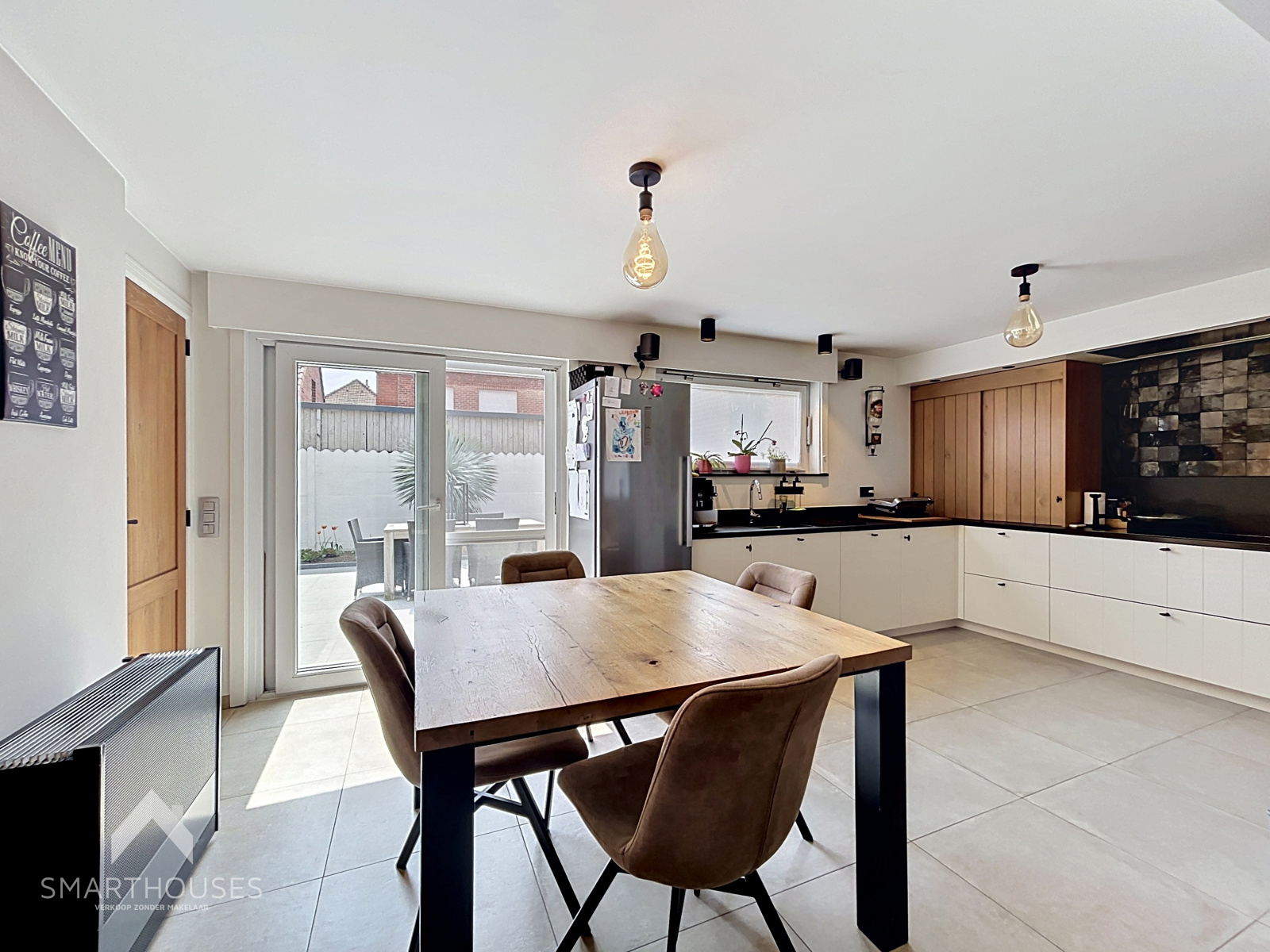 Instapklare woning met 4 slpks, zonnepanelen en stadstuin - foto 4
