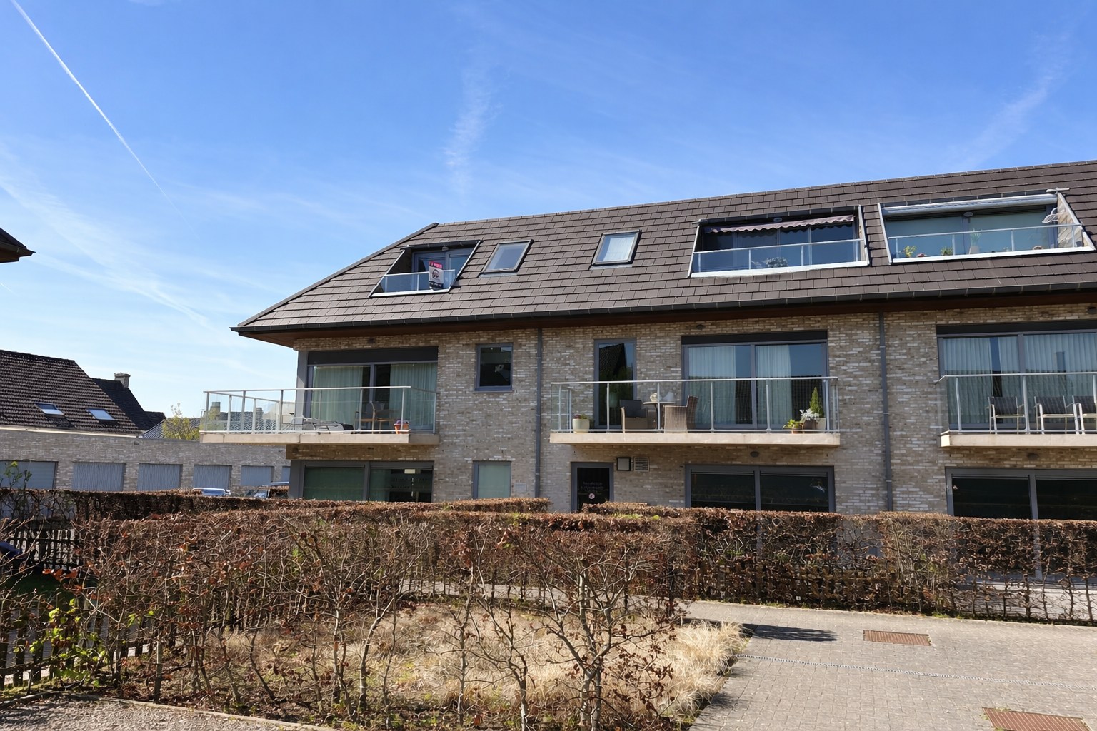 Instapklaar 2-slp appartement met terras én garage, Torhout Wijnendale - foto 1