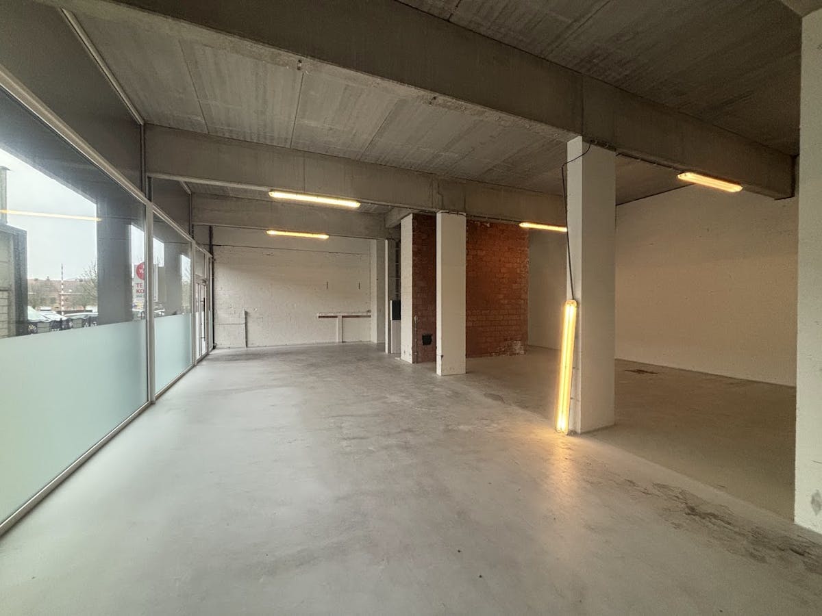 Kantoor van ca. 145 m² te koop in Ieper - foto 3