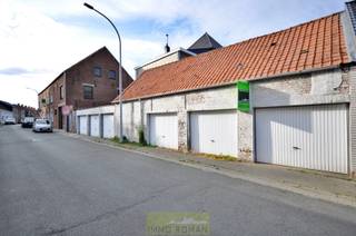 Deze garagebox bevindt zich in de Heestertstraat te Avelgem, deelgemeente Outrijve. Goed gelegen op slechts enkele minuten van het centrum van...