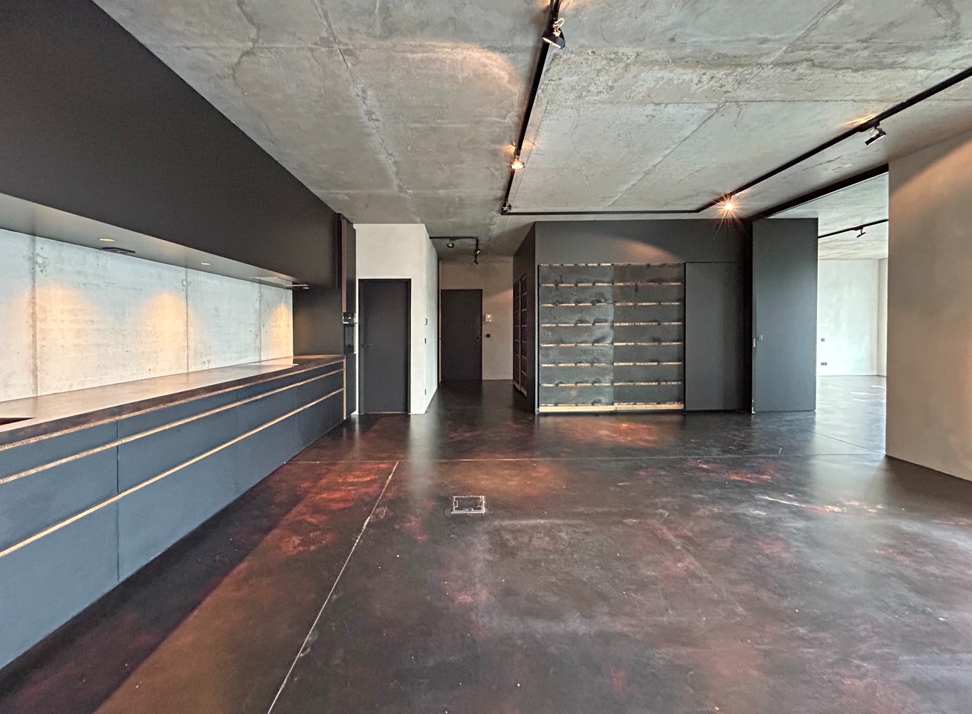 Prachtige loftlook appartement gelegen in de site van Axel Vervoordt met 1 slaapkamer te Wijnegem - foto 5