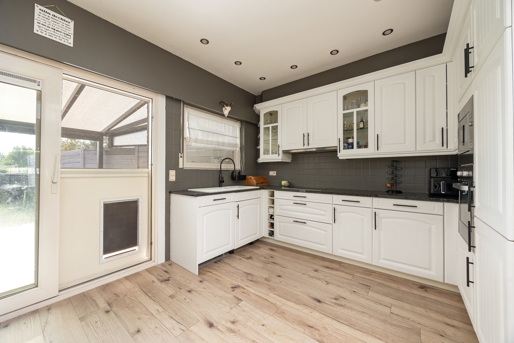 Volledig instapklare woning met 4 slaapkamers in Kontich - foto 5