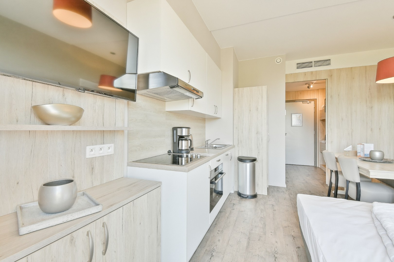 Vernieuwd gemeubeld vakantieappartement - foto 4