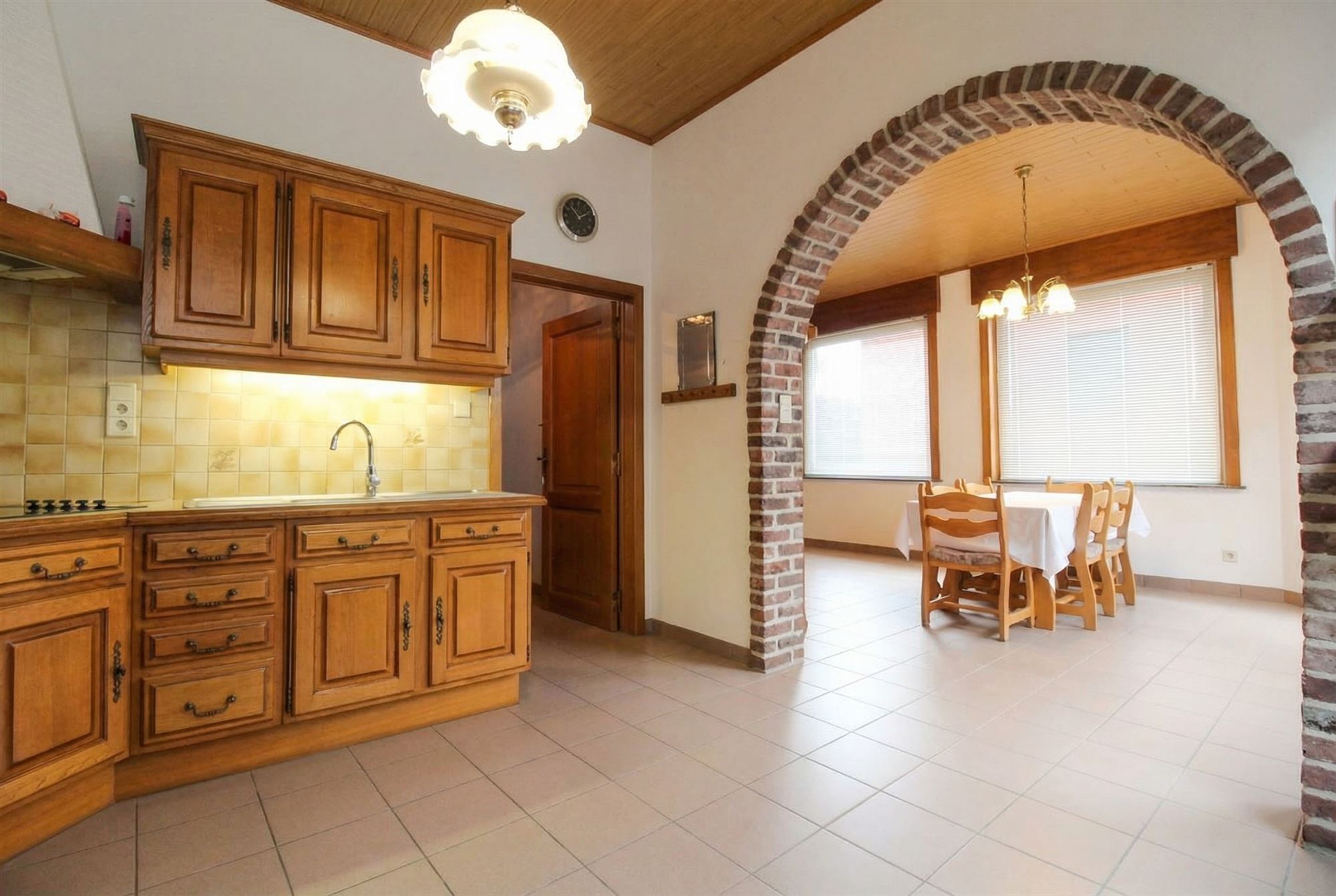 Instapklare hoekwoning met 4 slaapkamers te Wervik! - foto 5