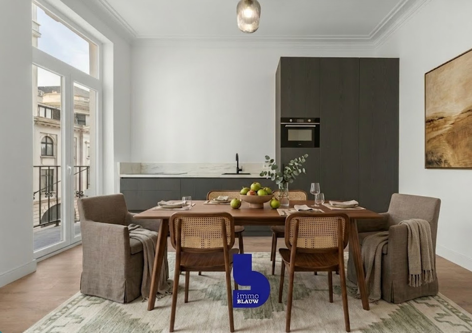 Gerenoveerd appartement in statig herenhuis met charmant terras - foto 4