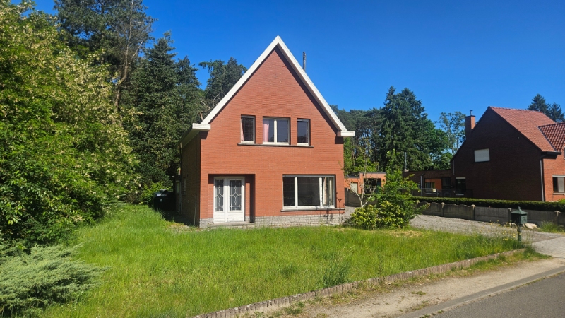 Woning van 155m² in open bebouwing op 10 are 30ca - foto 4