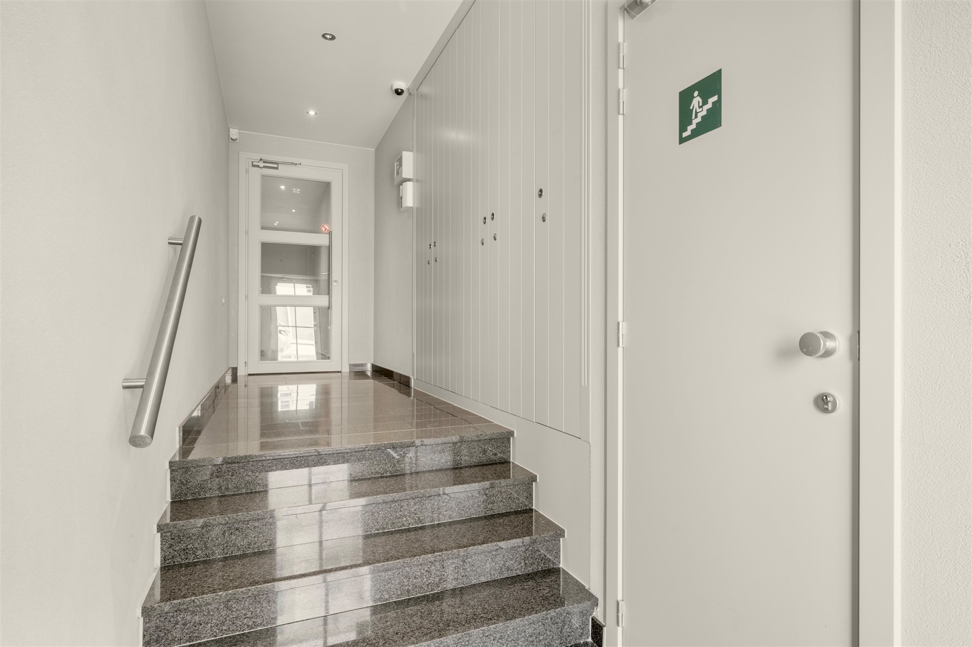 Prachtig gelijkvloers hoekappartement met 2 slpks - foto 4