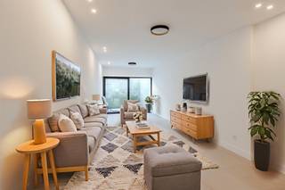 Afspraak BEZOEKDAG ENKEL telefonisch via Jari Wante op 0470/21.14.82.Deze woning onderging in 2025 een totaalrenovatie. Er werd gekozen voor...