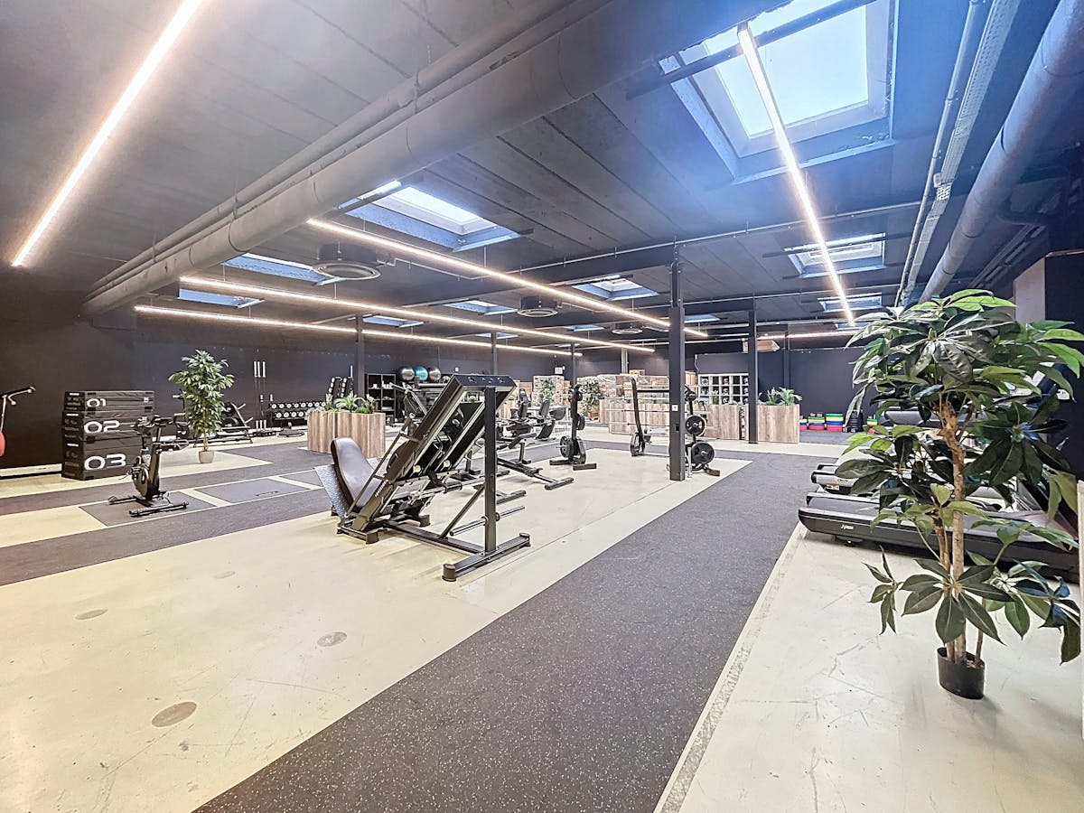 Handelsgelijkvloers van +- 559m² te Deurne - foto 4