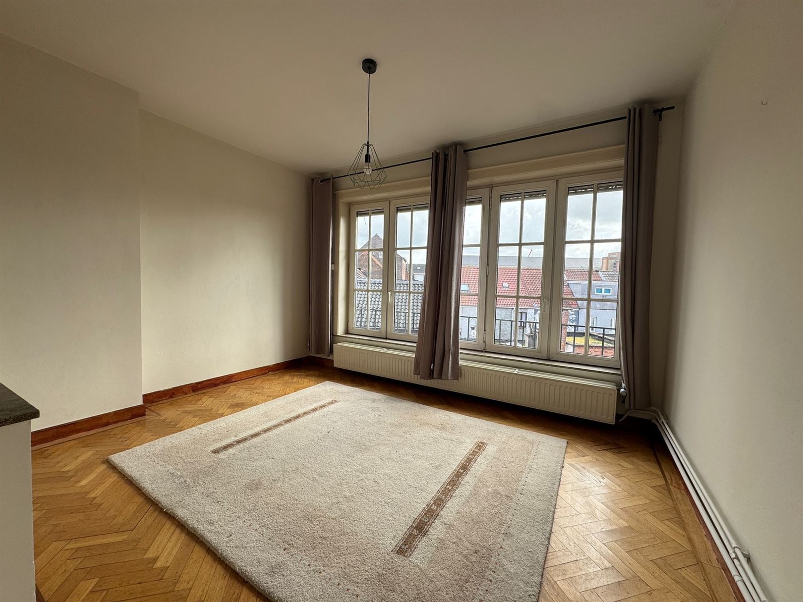 Move-in ready duplex apartment near city center - photo 3