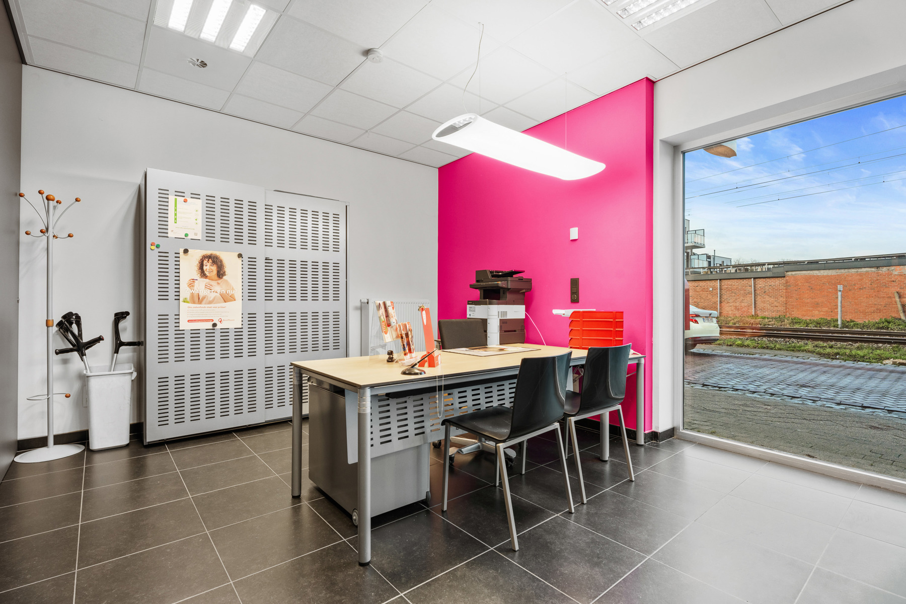 Handelspand/kantoorruimte op centrale ligging in Buggenhout - foto 4