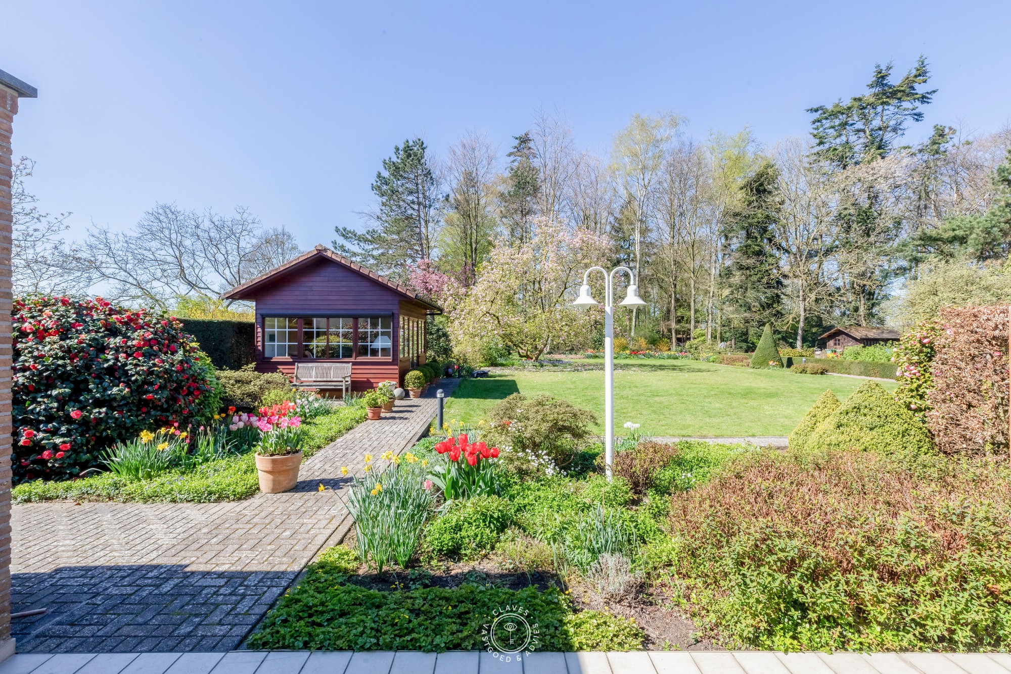 Ruime woning met een betoverende tuin - foto 2